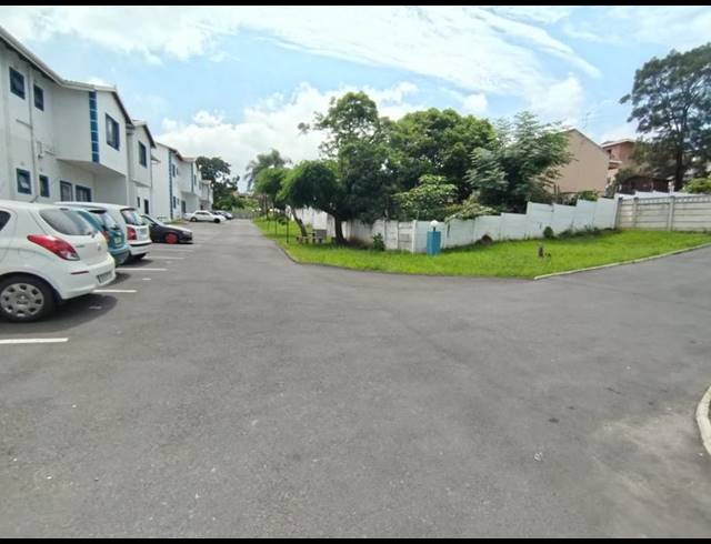 3 BEDROOM APARTMENT FOR SALE IN SUNFORD